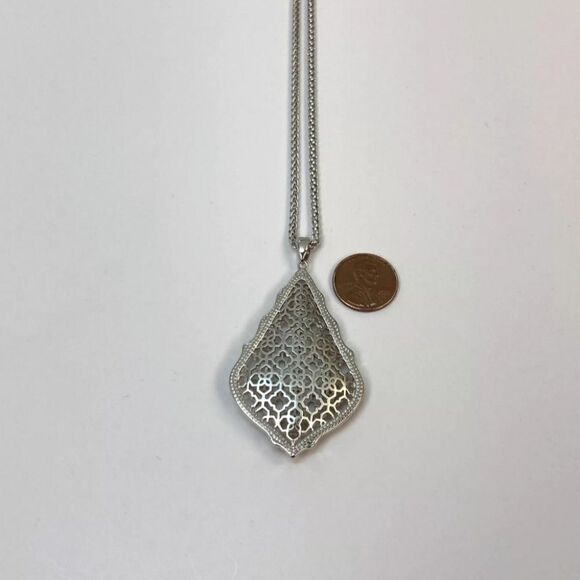 Designer Kendra Scott Aiden Silver-Tone Adjustable Lobster Pendant Necklace - Picture 2 of 4